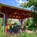 In Ruhmannsfelden Mit Hallenbad *