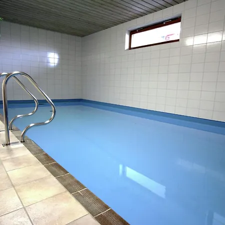 In Ruhmannsfelden With Indoor Pool Achslach