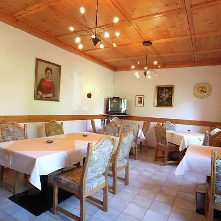 In Ruhmannsfelden With Indoor Pool Apartment Achslach